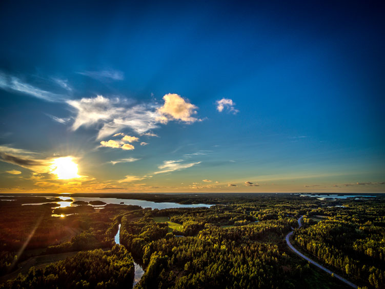 Elokuinen auringonlasku Auringonlasku